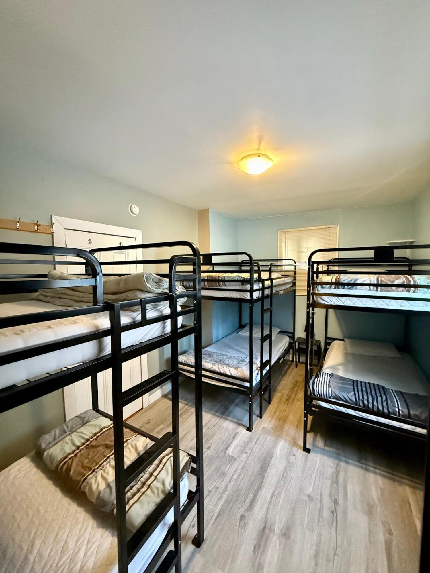 Ottawa Backpackers Inn Экстерьер фото
