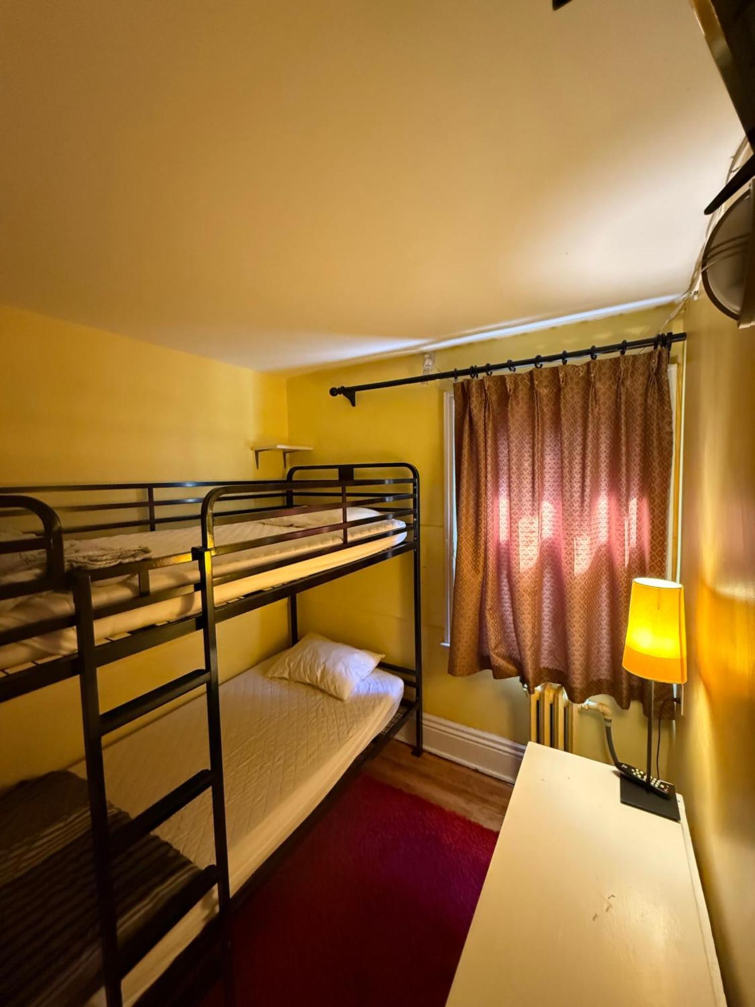 Ottawa Backpackers Inn Экстерьер фото